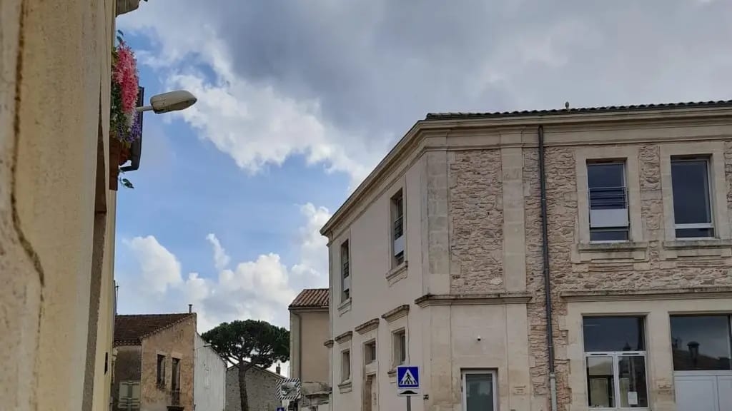 Garons : un ciel partagé entre passages nuageux et éclaircies