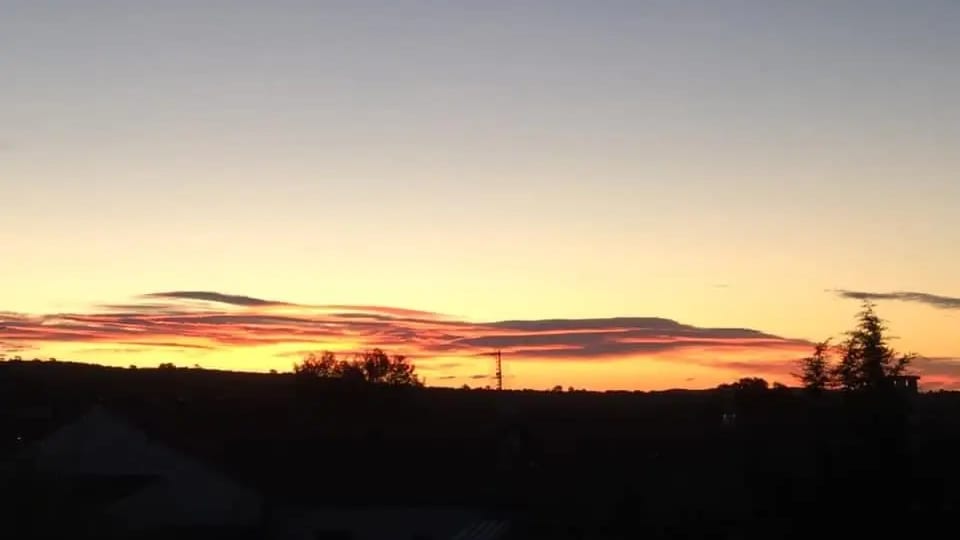 Gard : très beau lever de soleil en ce moment au pied des Cévennes !