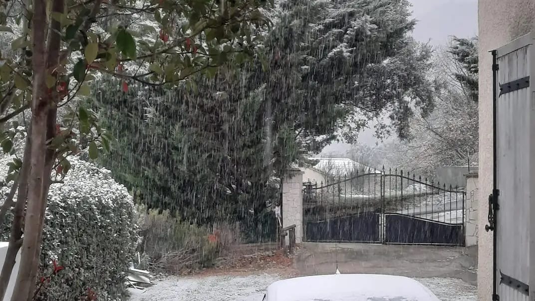 Gard : la neige tombe à Mandagout !