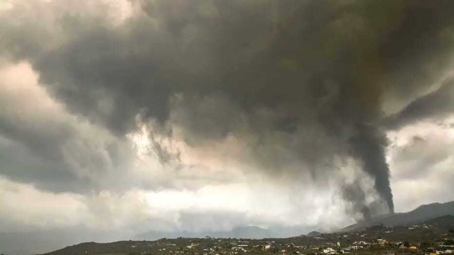 Volcan aux Canaries : un nuage de dioxyde de soufre arrive en France