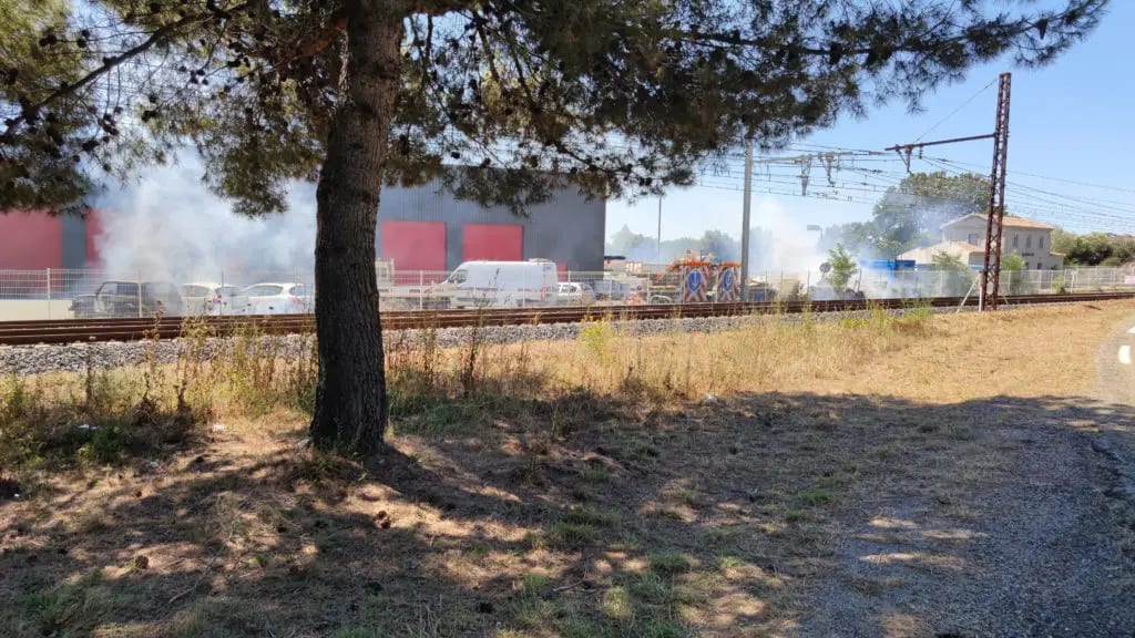 Gallargues : départ de feu sur le réseau SNCF en direction d’Aigues-Vives