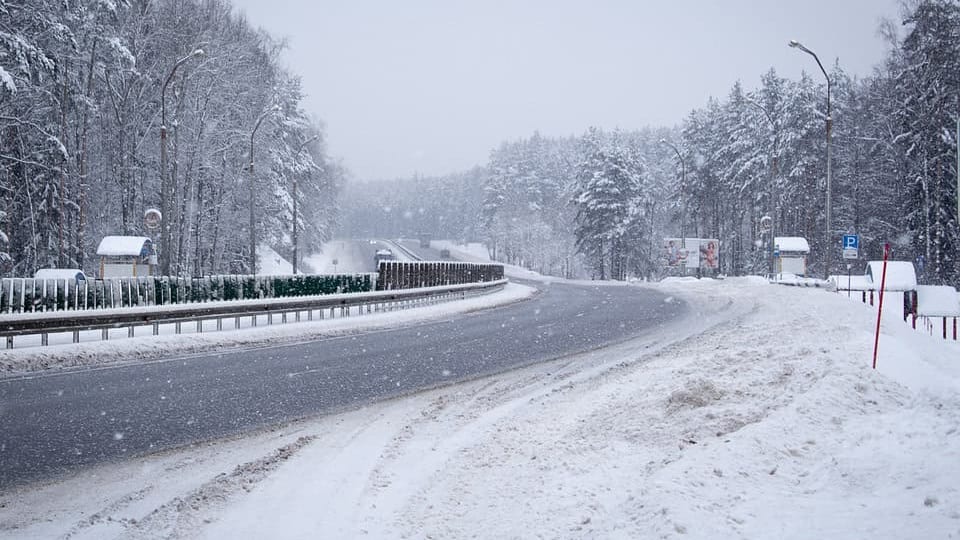 Météo : froid, neige, l’hiver débarque sur la France la semaine prochaine
