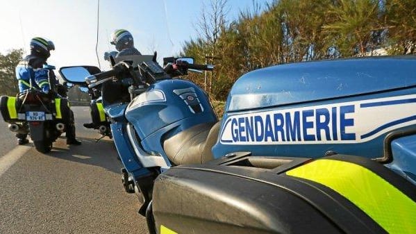 Occitanie : en service, un motard de la Gendarmerie se blesse dans un accident de la circulation