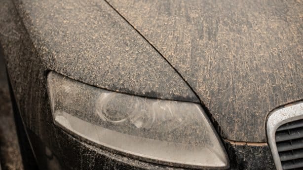 Pluies sableuses en Occitanie : ne lavez pas votre voiture !
