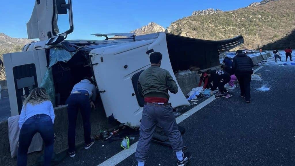Autoroute A75 : important accident impliquant un poids-lourd en cours, la circulation à l’arrêt