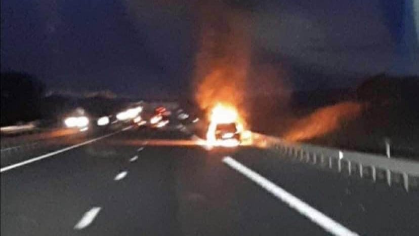 Hérault : un véhicule signalé en feu sur l’autoroute A75