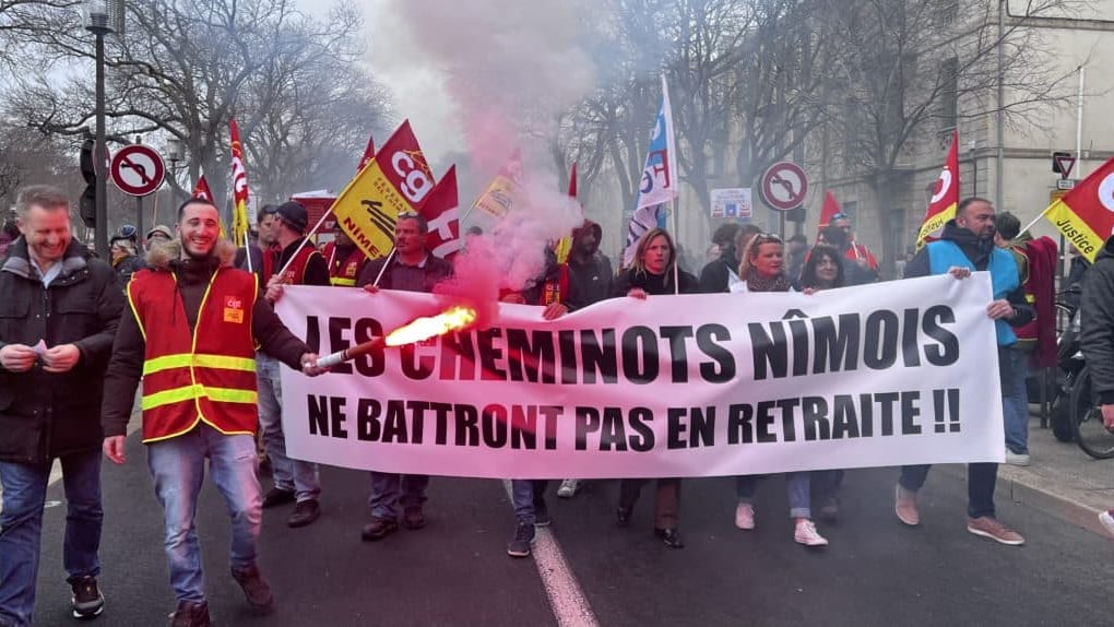 Gard : en direct de la manifestation contre la réforme des retraites à Nîmes
