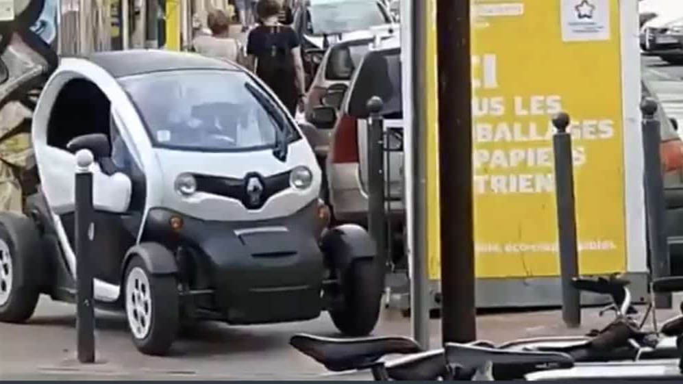 Hérault : la première adjointe du Maire de Montpellier roule sur les trottoirs