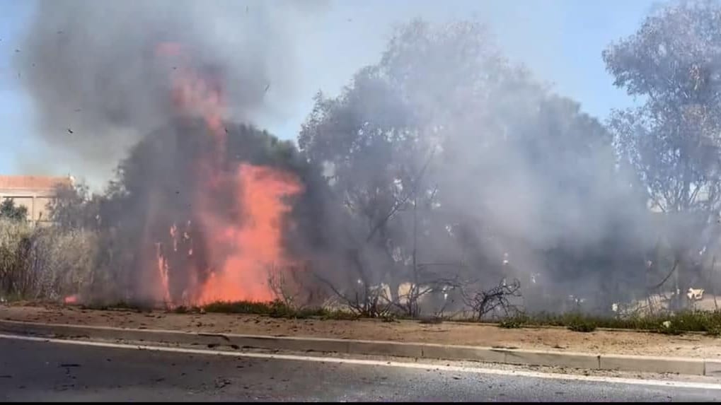 Hérault : incendie en cours à proximité du dépôt pétrolier de Frontignan