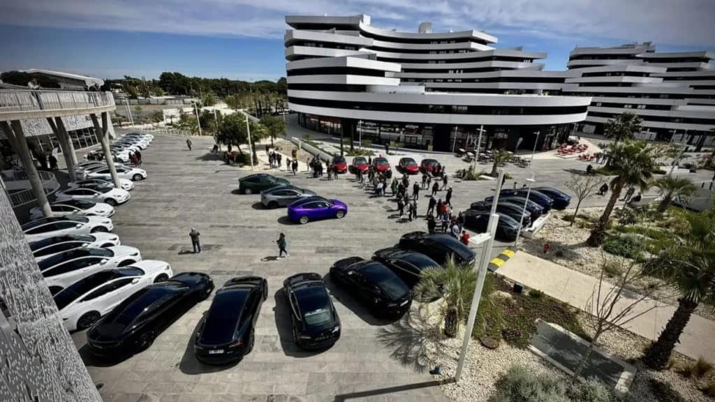 Cap d’Agde : près de 50 propriétaires de Tesla se donnent rendez-vous pour un rassemblement