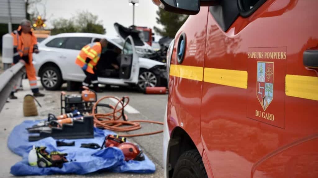 Gard : accident mortel entre un camion et une voiture, une femme de 80 ans perd la vie