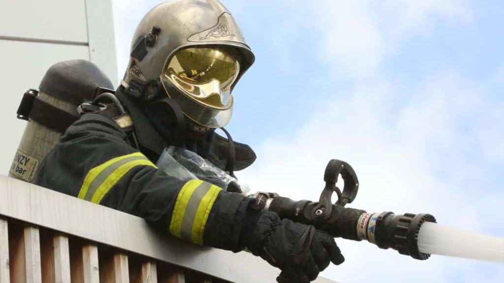Alès : un feu détruit un appartement, plusieurs personnes relogées