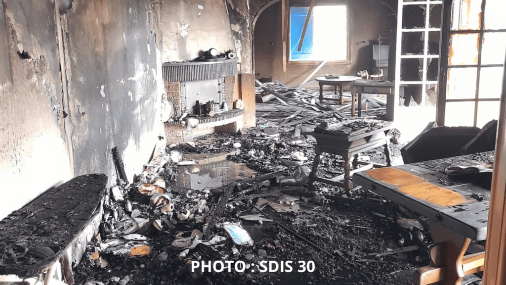 Calvisson : les sapeurs-pompiers du Gard interviennent pour un feu d’habitation