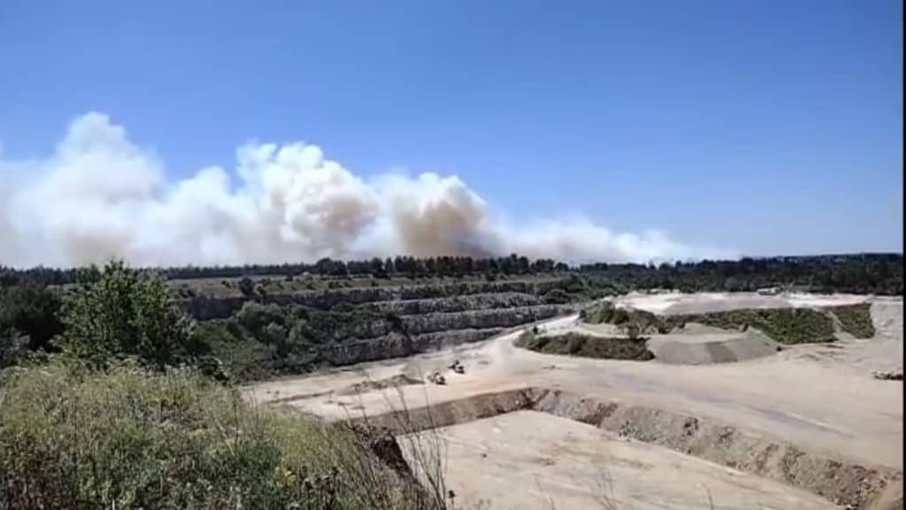 Gard : violent départ de feu dans le secteur de Beaucaire ce mardi après-midi