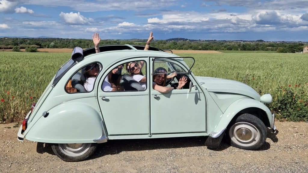 Jeu concours : gagnez votre balade en 2CV dans l’Hérault avec Deuche Family !