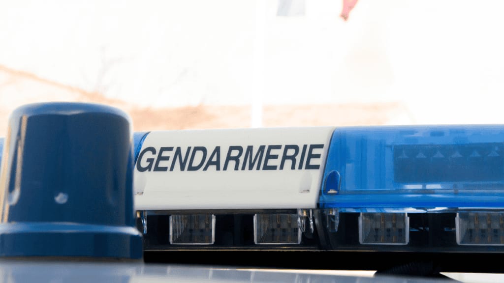 Refus d’obtempérer dans le Gard : Un récidiviste condamné par le tribunal