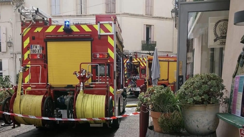 Hérault : Une maison frappée par la foudre prend feu