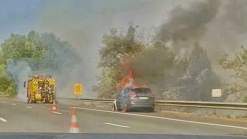 Béziers : un feu de véhicule sur l’autoroute A9 se propage rapidement à la végétation
