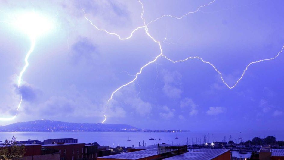 Météo : les images de l’orage qui a frappé Sète et le bassin de Thau cette nuit