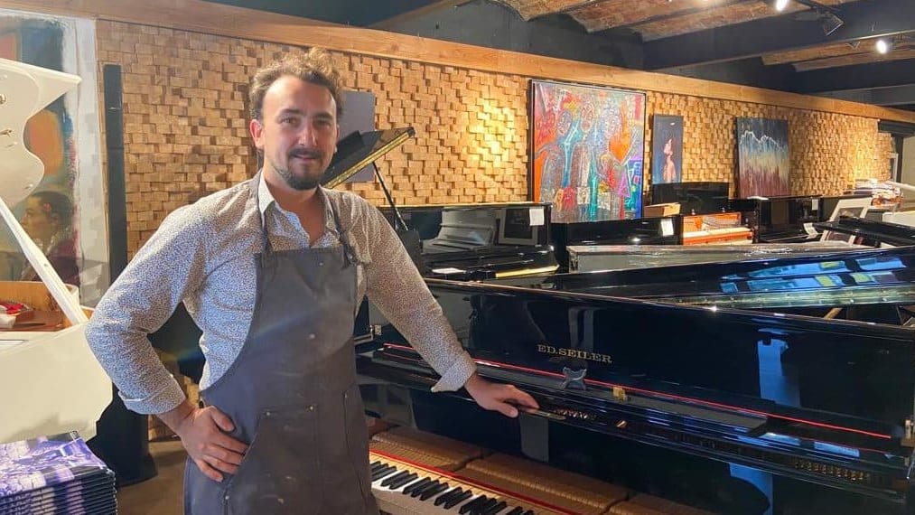 Reportage : « L’artisan du piano », un savoir-faire qui perdure