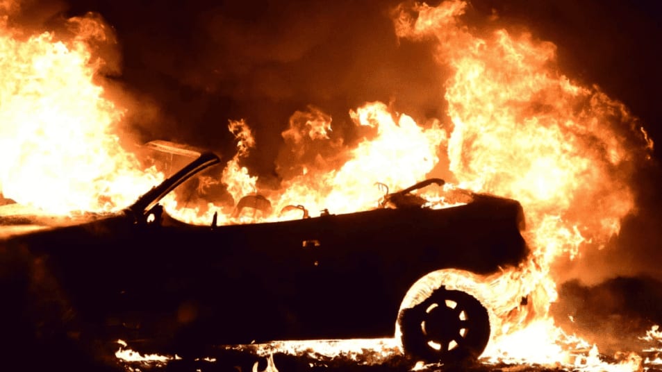 Alès : plusieurs véhicules détruits dans un incendie