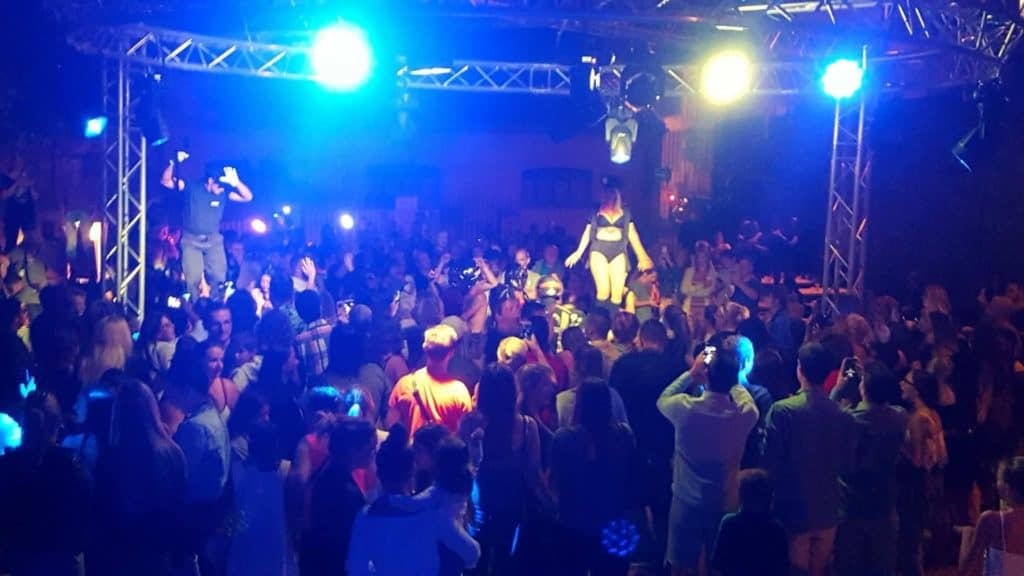 Gard : grand bal des pompiers « Les Enflammés » à Saint-Ambroix le 5 août