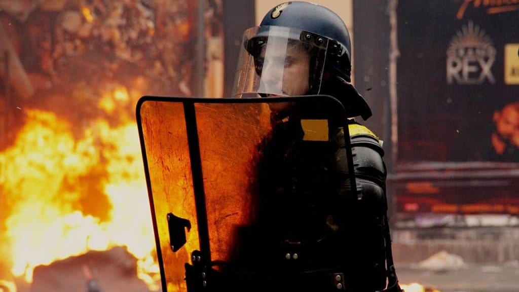 Gard : Une nouvelle nuit de violence, un commissariat pris pour cible