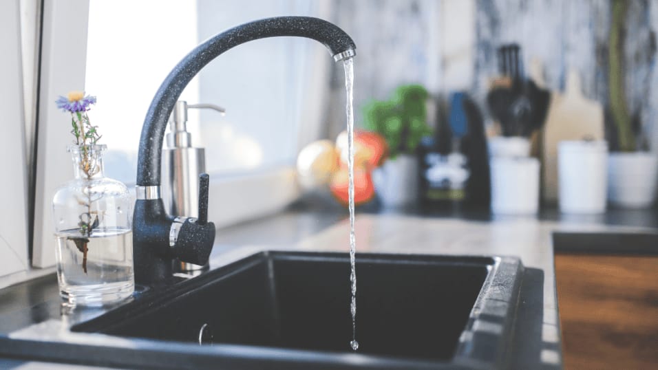 Occitanie : les habitants d’un village du Gard sont interdits de boire l’eau du robinet, polluée au plomb