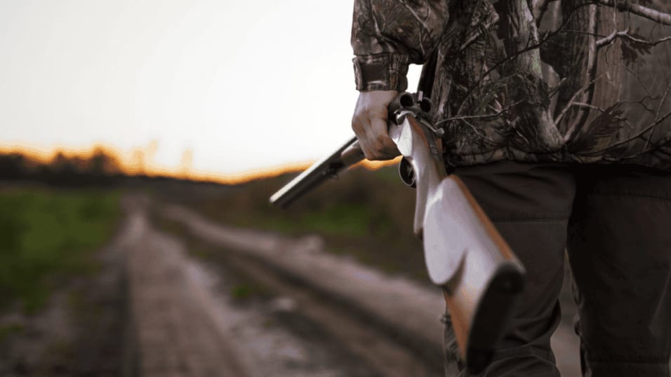 Gard : par accident, un chasseur blesse son fils d’une balle dans le mollet
