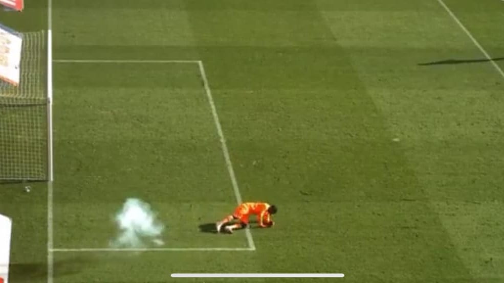 MHSC. Ligue 1: le match arrêté définitivement après l’explosion d’un pétard près du gardien de Clermont