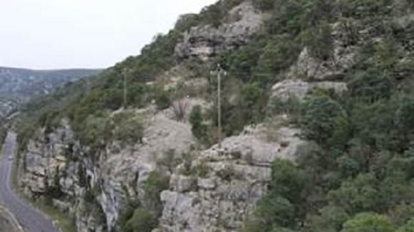 Hérault : des travaux de protection menés contre les chutes de pierres