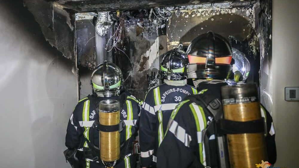 Gard : 1 mort et 10 évacués dans un violent feu d’habitation cette nuit