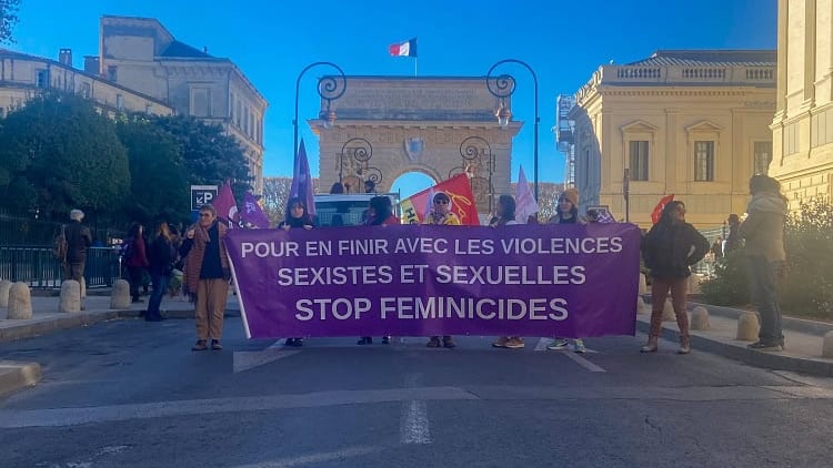 Des centaines de personnes ont défilé dans les rues du centre-ville de Montpellier / Crédit : InfOccitanie