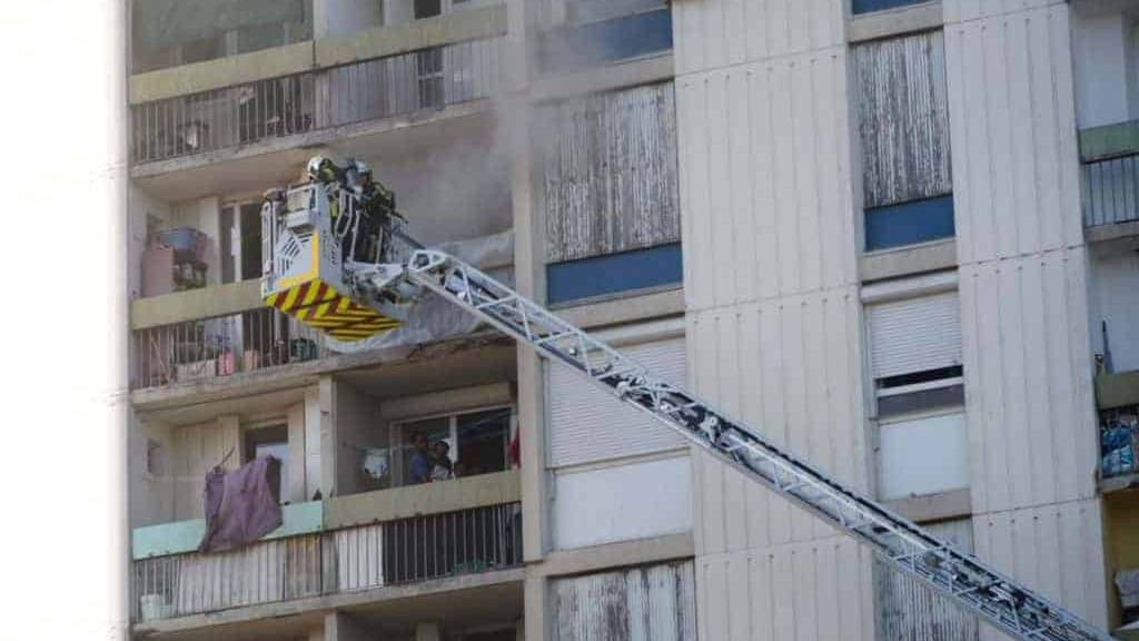 Nîmes : un feu d’appartement mobilise les pompiers du Gard