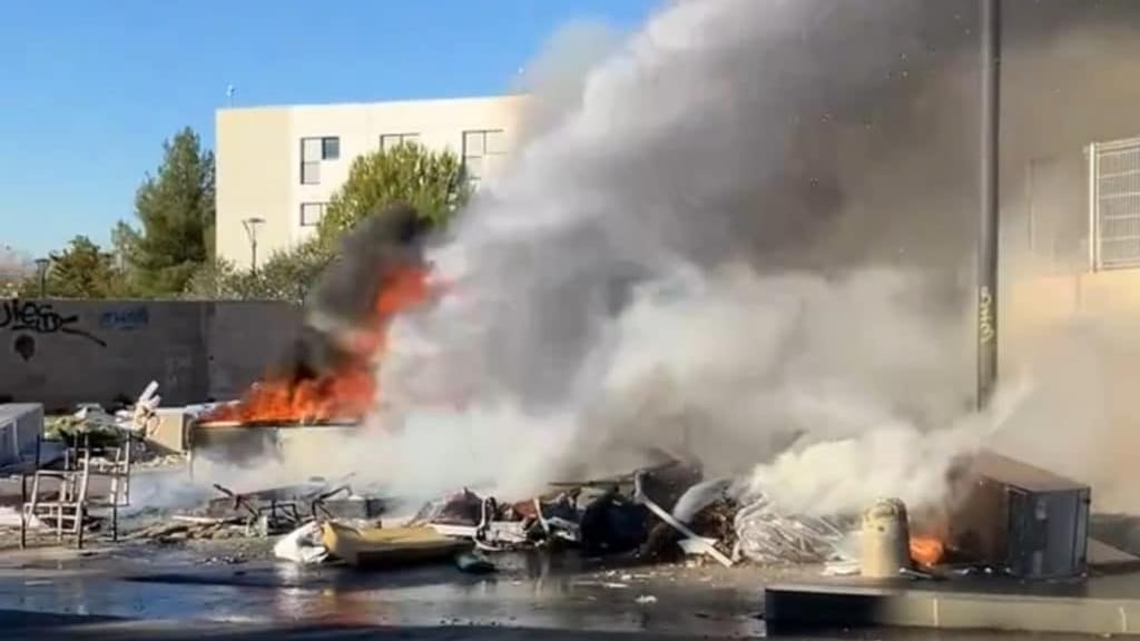 Montpellier : incendie devant la caserne des pompiers Marx Dormoy, les secours empêchés d’intervenir par des individus
