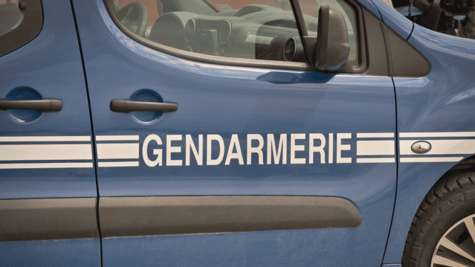 Nîmes : arme et drogues saisies par la gendarmerie lors d’une opération de sécurisation