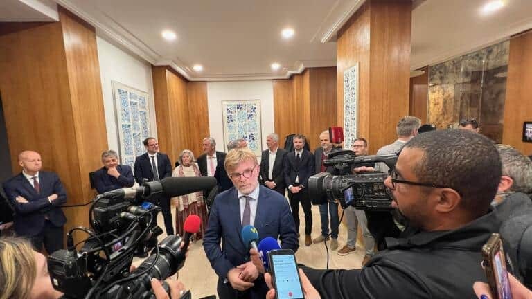 Gard : le ministre de l’Agriculture fait le SAV à Nîmes