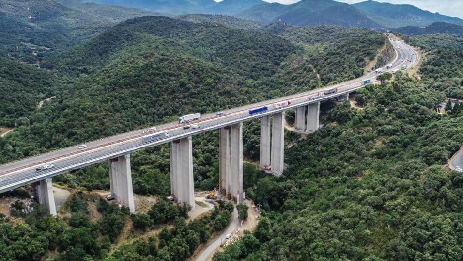 Autoroute A9 : blocage des agriculteurs en Espagne, d’importantes conséquences en France