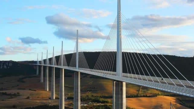 Aveyron : Carnaval au Viaduc de Millau dans une ambiance familiale