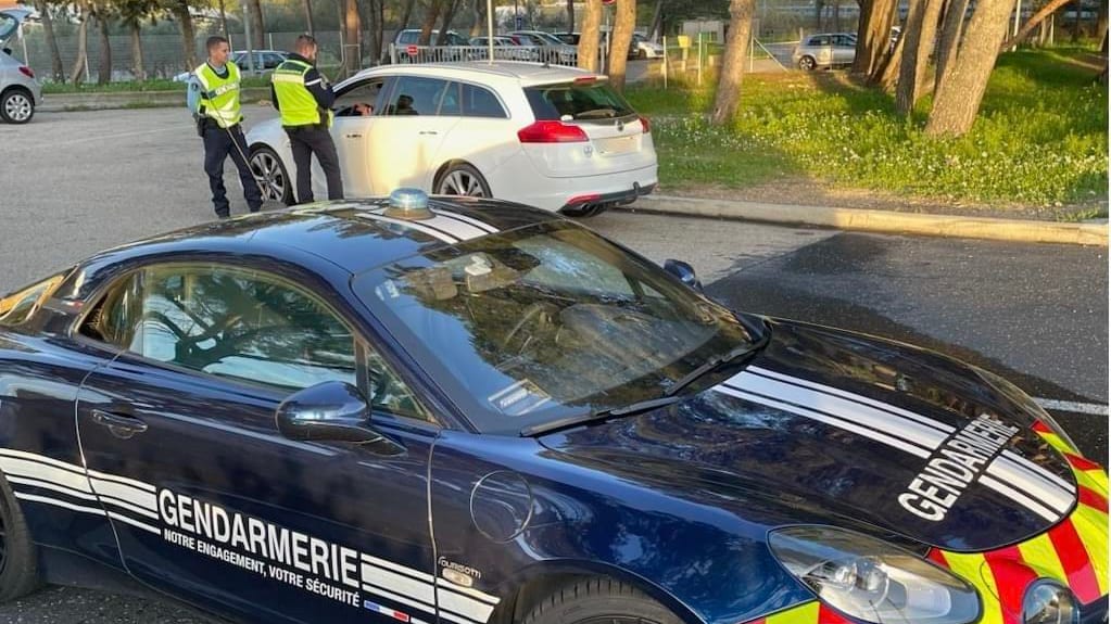 Gard : un conducteur positif à l’alcool et à la drogue flashé à 183 km/h sur l’A9