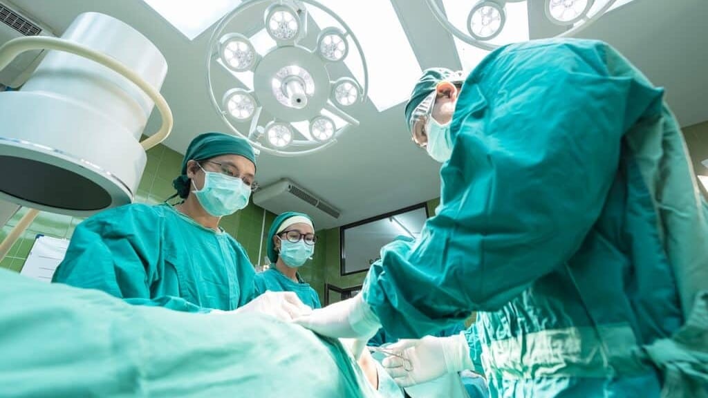 Hérault : greffe de cœur artificiel total au CHU de Montpellier