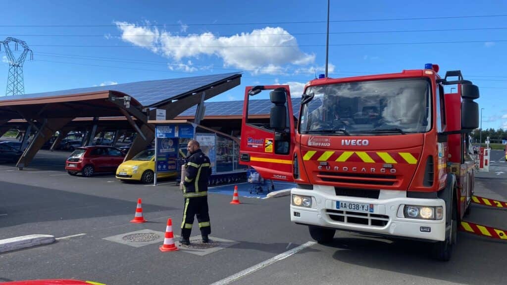 Saint-Aunès : un feu se déclare dans la galerie marchande de E.Leclerc