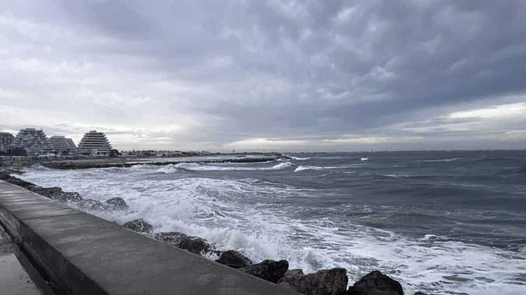 Hérault : forte houle attendue sur le littoral