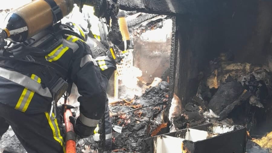Gard : une maison en partie détruite par les flammes