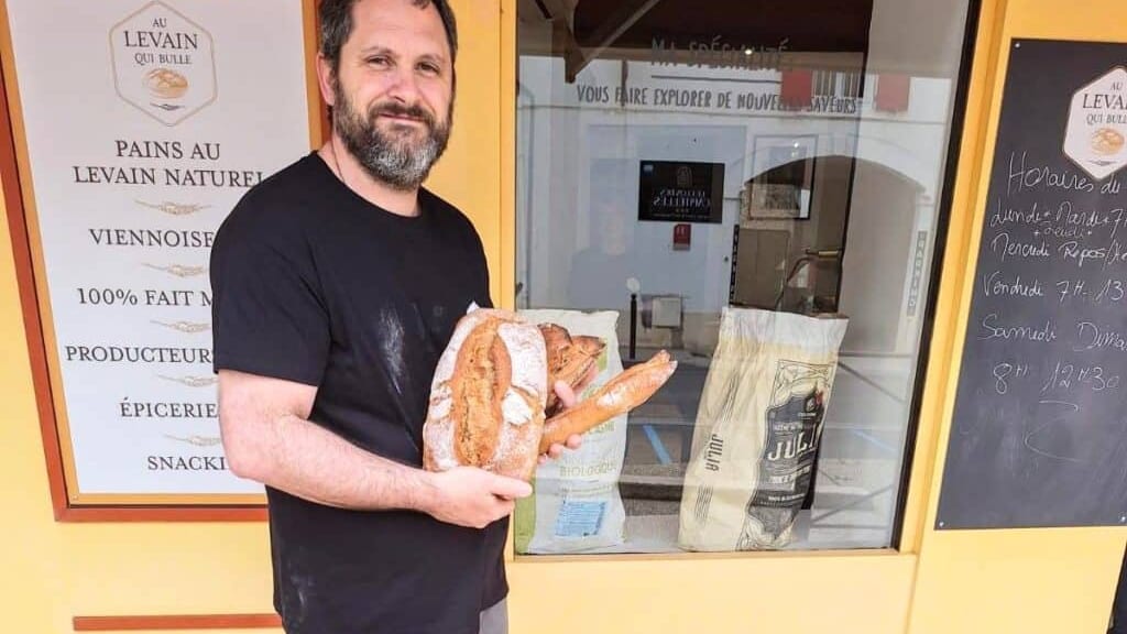 Gard : la nouvelle boulangerie ‘Au levain qui bulle’ à Uchaud fait des heureux