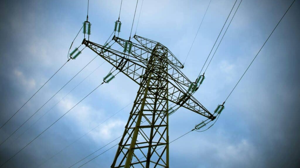 Gard : Ligne à très haute tension, Julien Sanchez appelle à la mobilisation