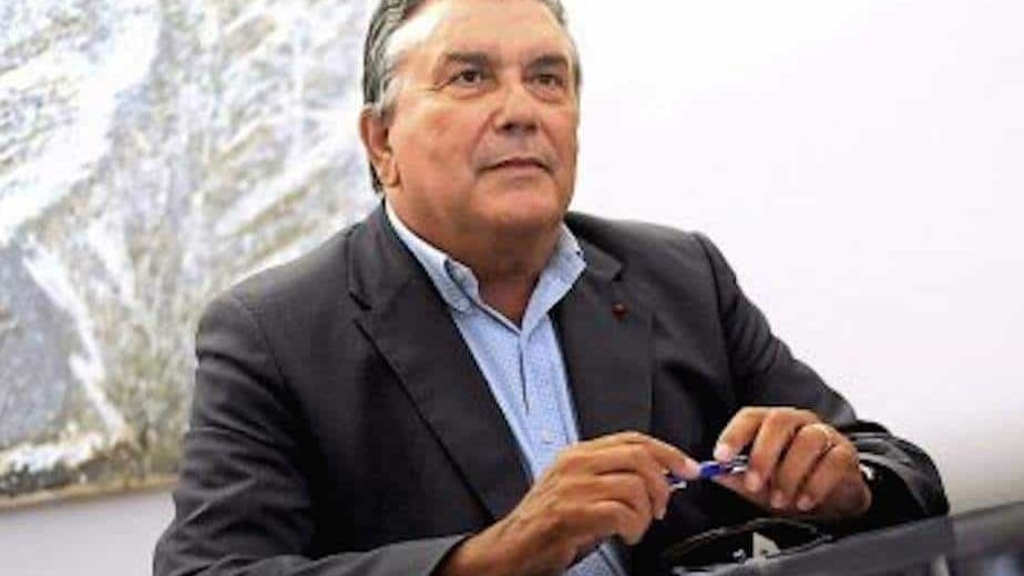Législatives : alliance avec le RN, le maire de Nîmes se met en « retrait des LR »