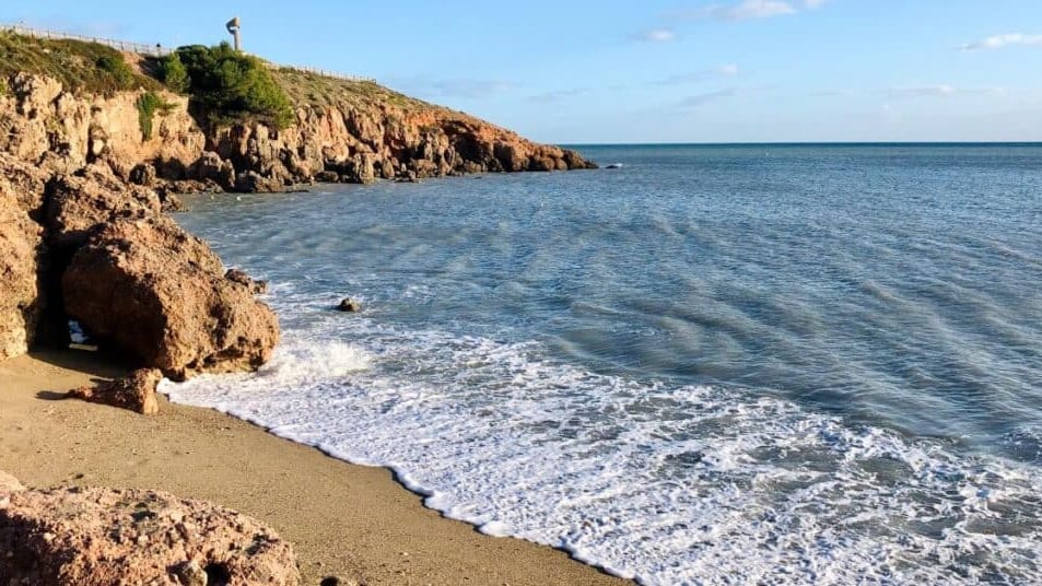 Hérault : un baigneur disparaît mystérieusement sur une plage de Sète