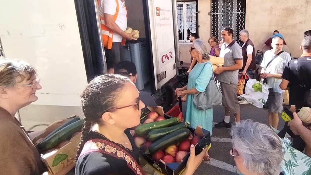 Gard : nouvelle distribution de fruits ce vendredi à Nîmes