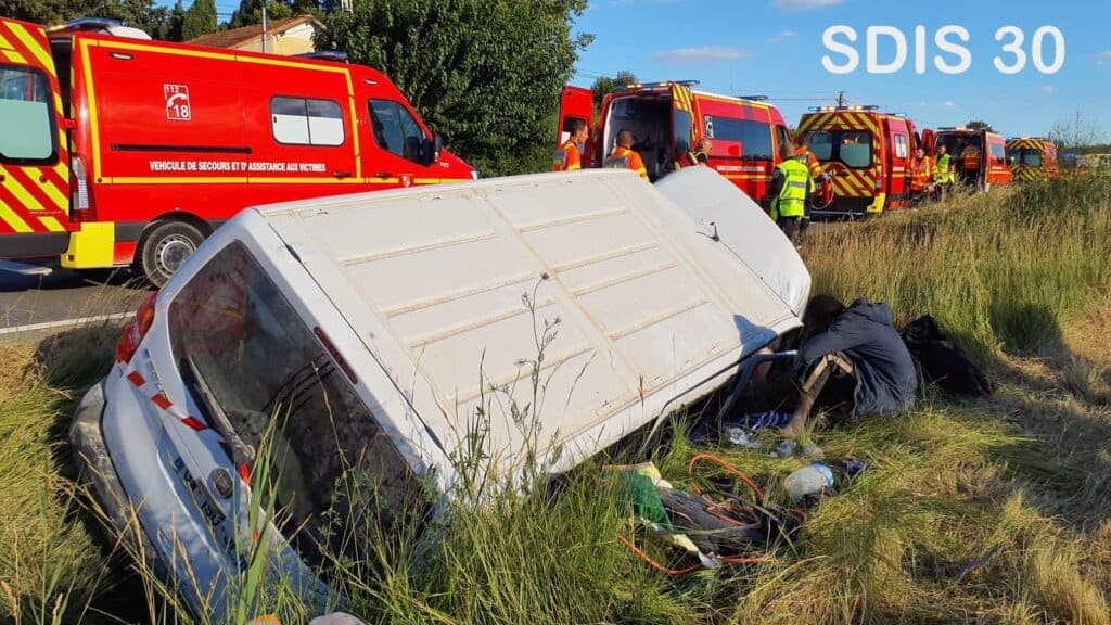 Gard : un minibus tombe dans un ruisseau à Beaucaire, 6 blessés